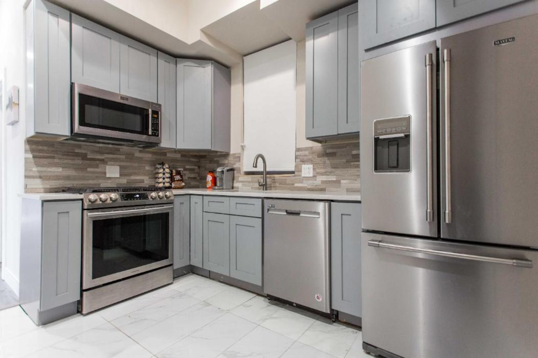 The Double Play - 1 Min Walk To Wrigley! Spacious 2Br - Perfect For Cubs Fans! Chicago Esterno foto